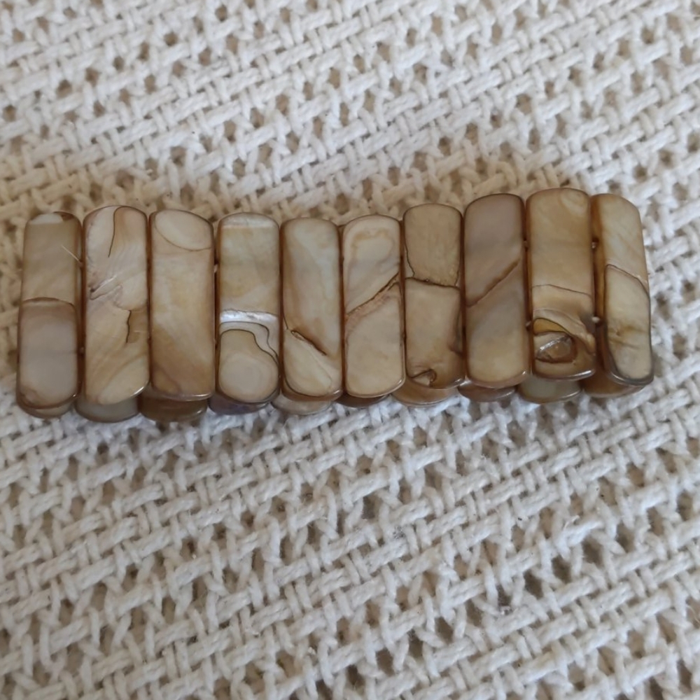 Shell bracelet - Picture 3 of 3